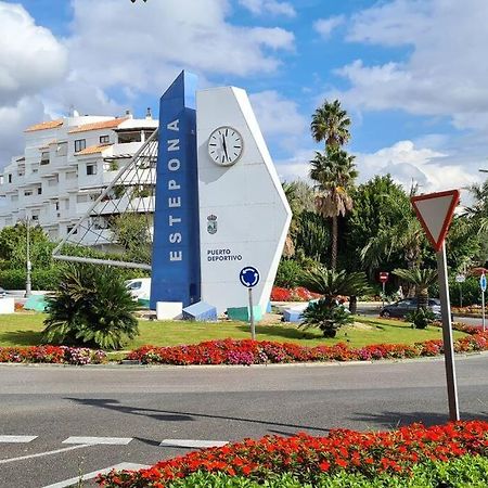 Estepona Port Beachside Apartment - Marina Bay Экстерьер фото