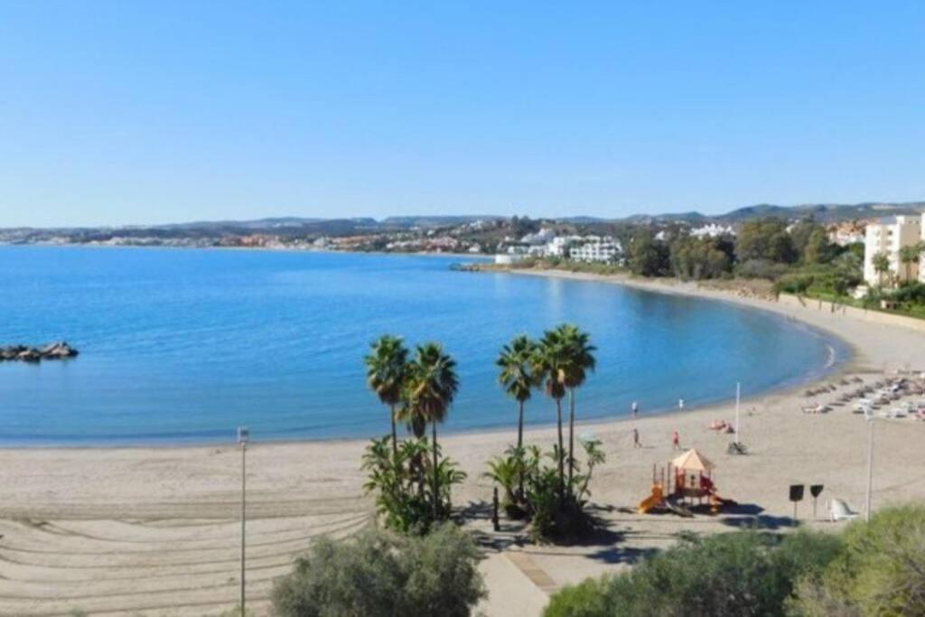 Estepona Port Beachside Apartment - Marina Bay Экстерьер фото